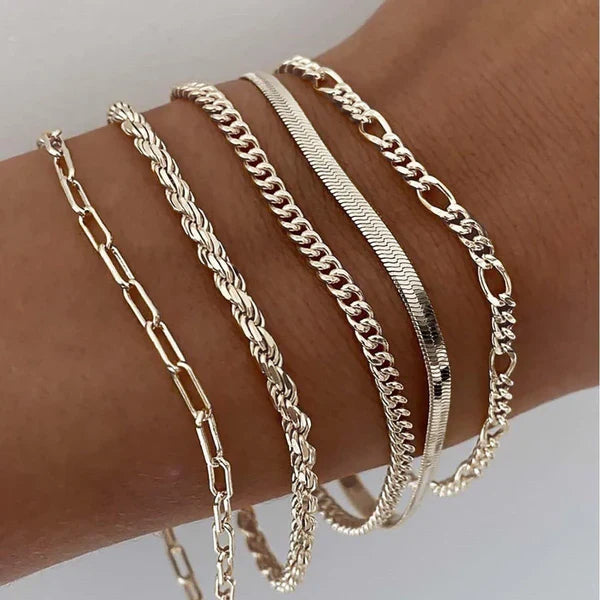 Set di 5 bracciali in oro