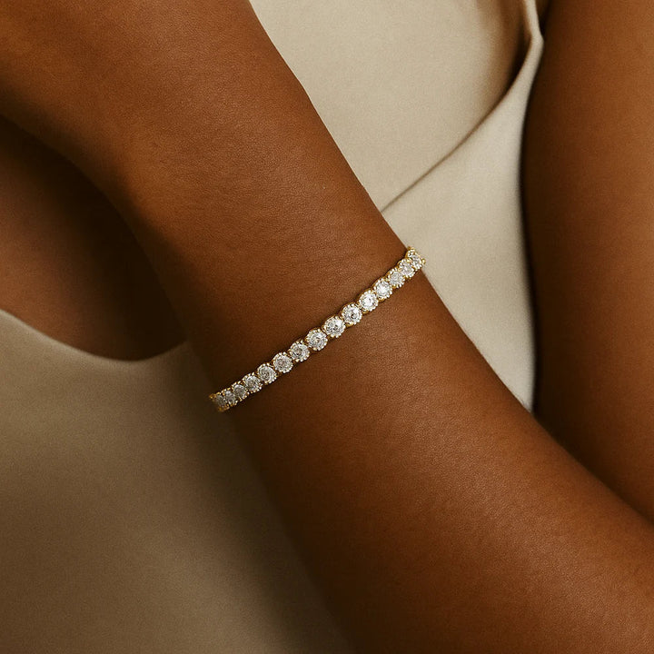 Bracciale tennis placcato oro con moissanite
