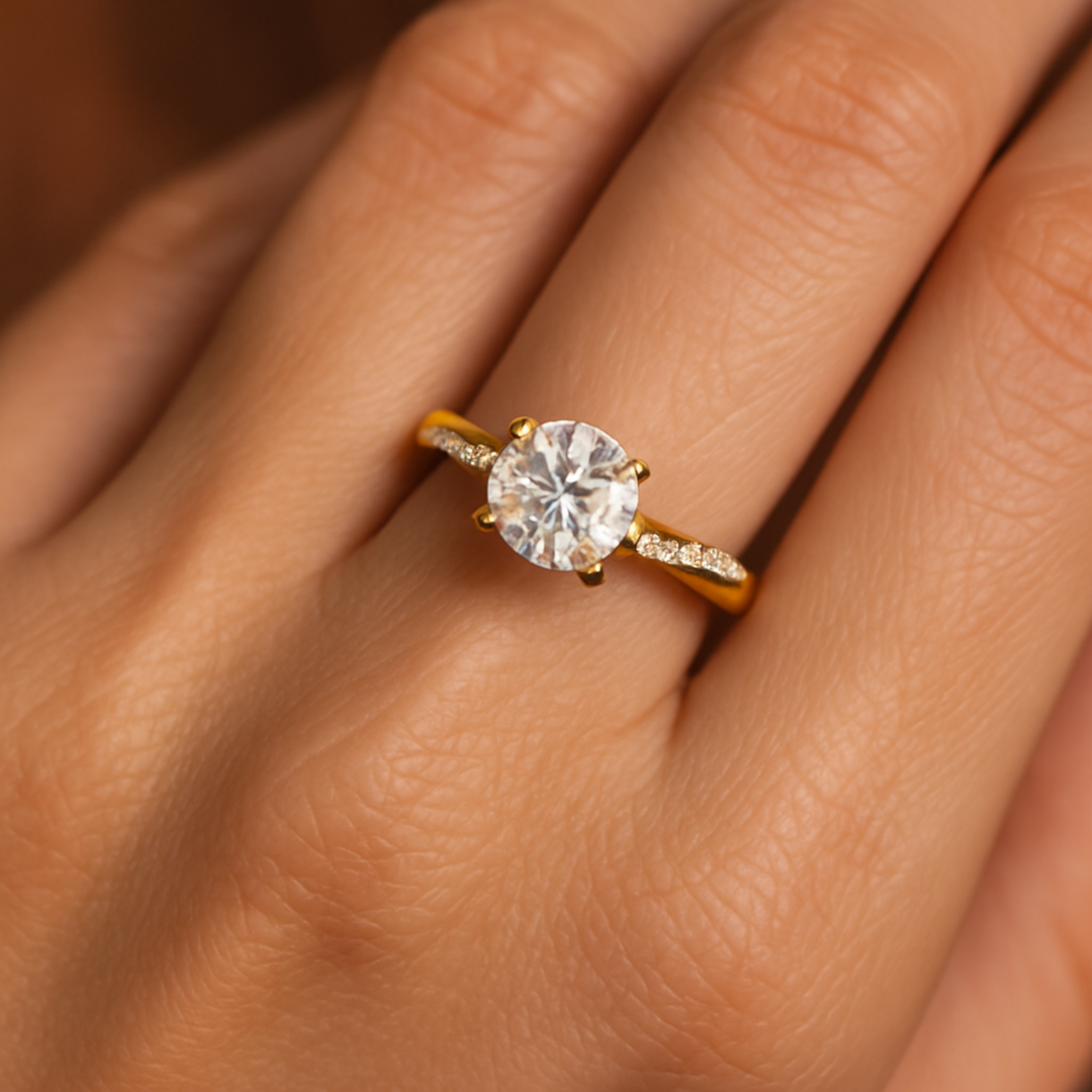 Anello di Fidanzamento Placcato Oro con Cristallo