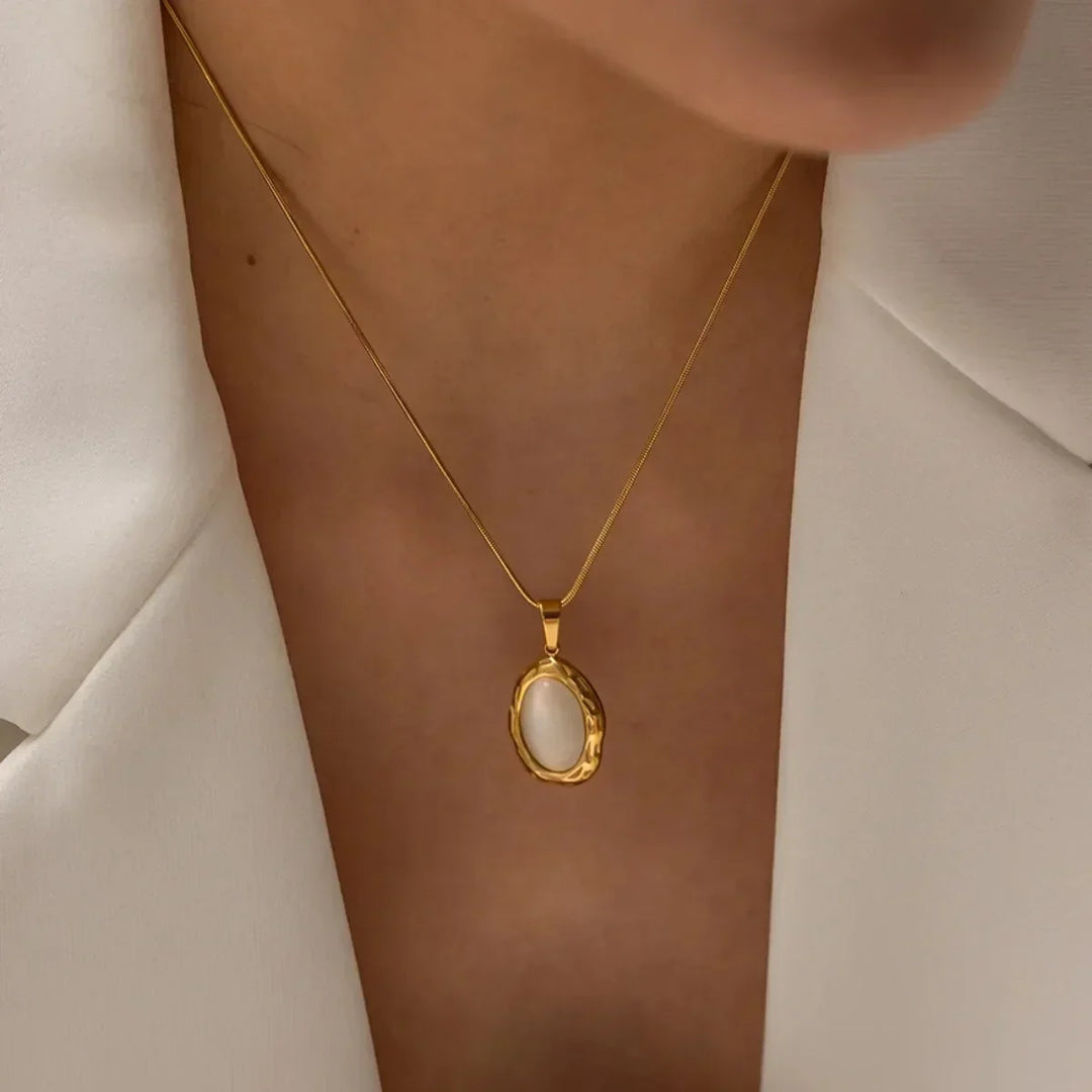 Collana Placcata Oro con Opale Occhio di Gatto Ovale