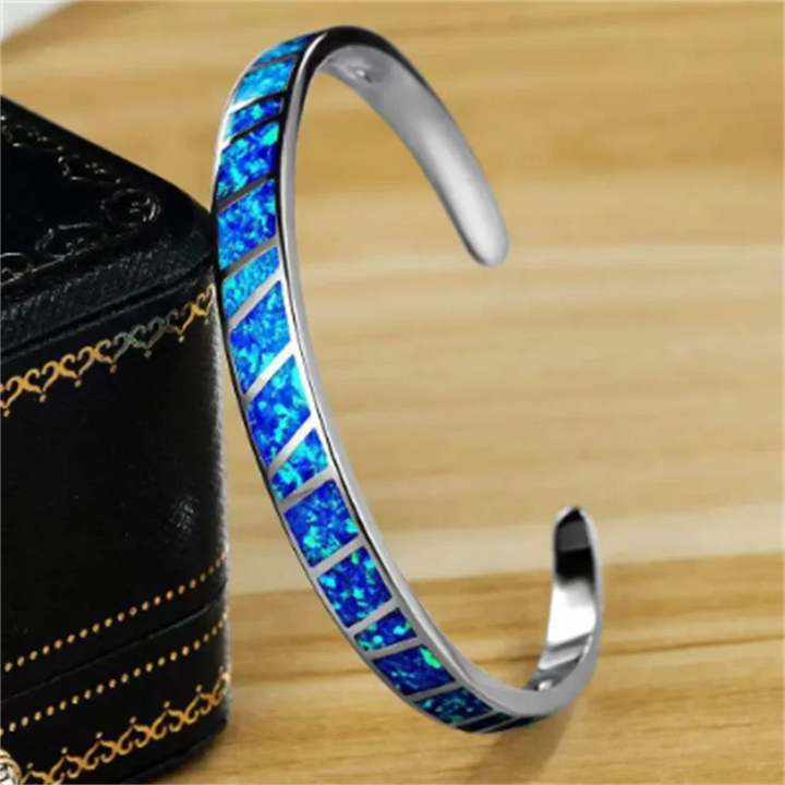 Bracciale Regolabile in Argento con Opale di Fuoco Blu