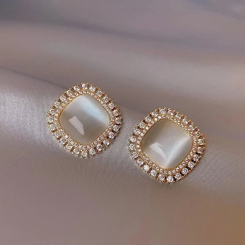 Orecchini Chic Quadrati con Opale e Zirconi Cubici