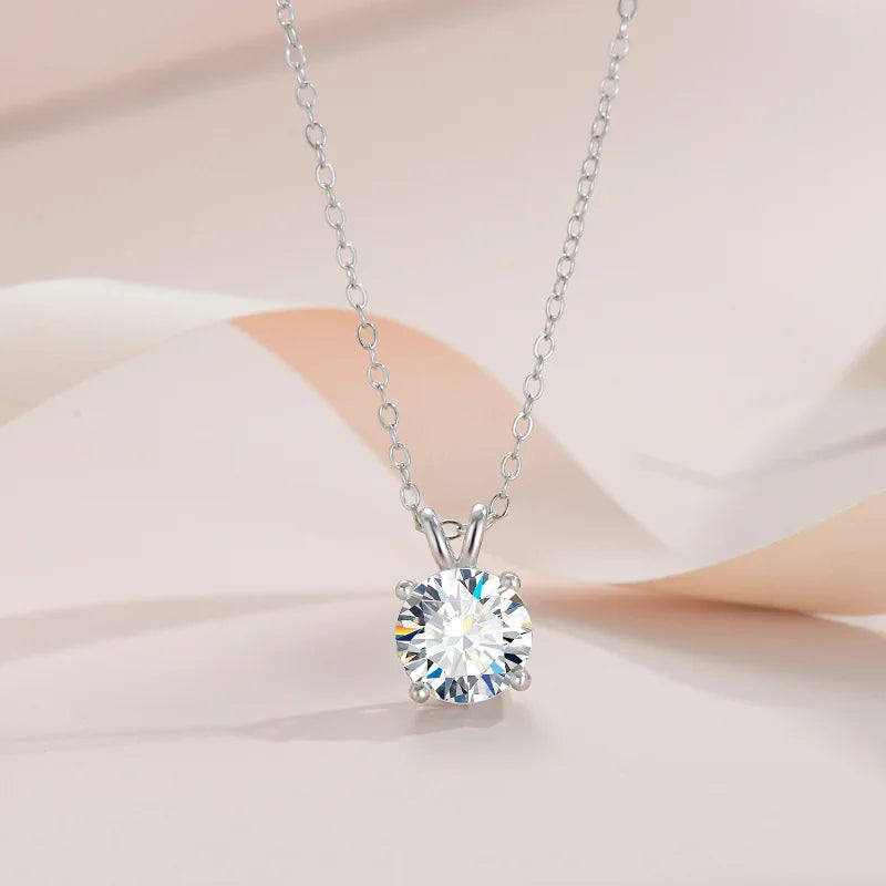Collana Esclusiva in Argento Sterling con Moissanite