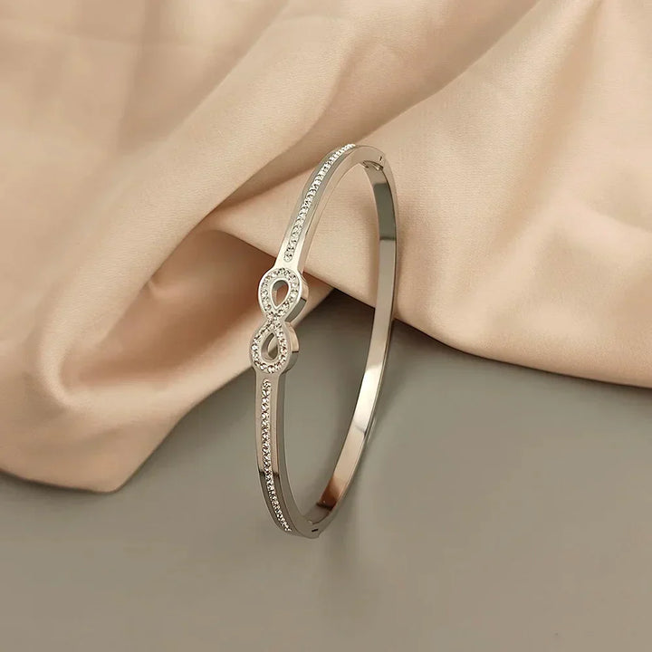 Bracciale Rigido Infinity con Cristalli Esclusivi