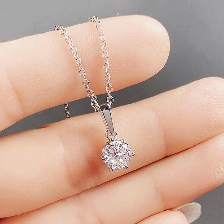 Collana Classica con Ciondolo in Zirconi