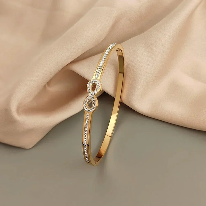 Bracciale Rigido Infinity con Cristalli Esclusivi