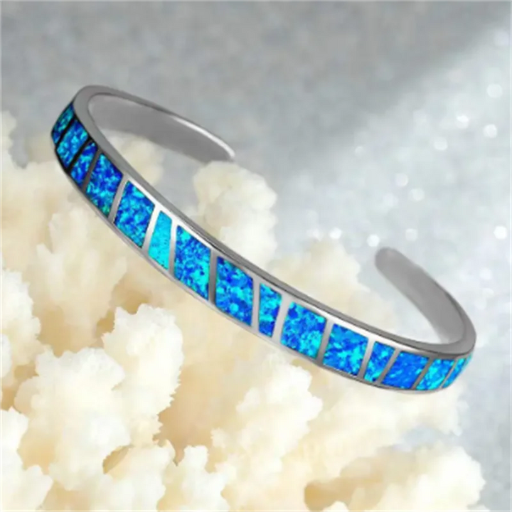 Bracciale Regolabile in Argento con Opale di Fuoco Blu