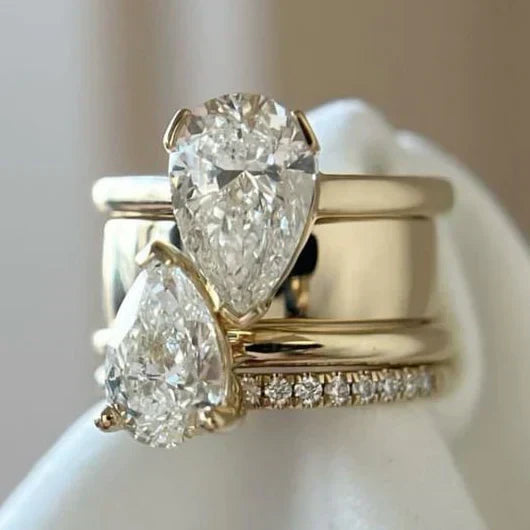Anello Vintage con Doppia Goccia di Zirconi