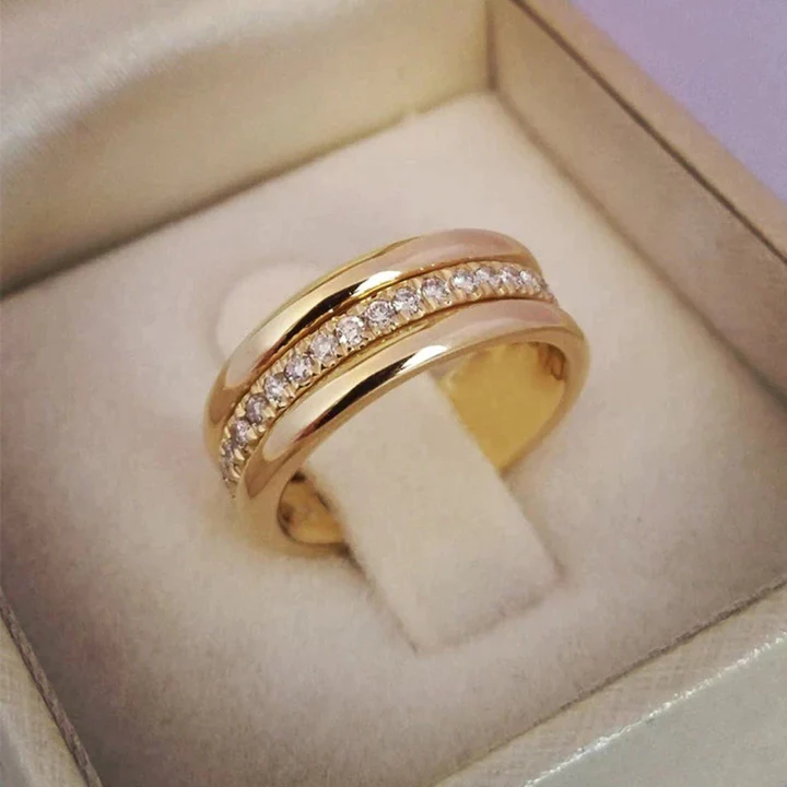 Anello Vintage con Zirconi