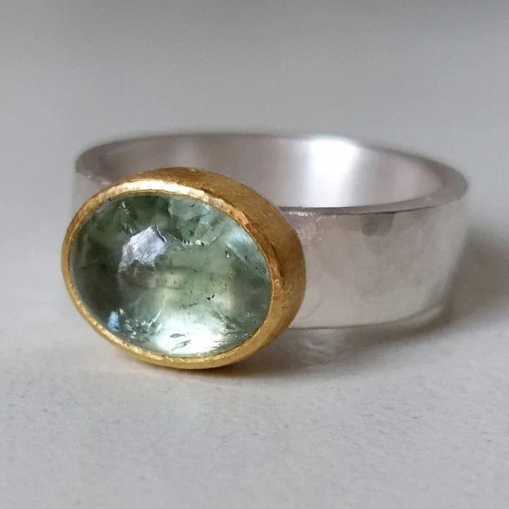 Anello Smeraldo Delicato™ – Eleganza Vintage