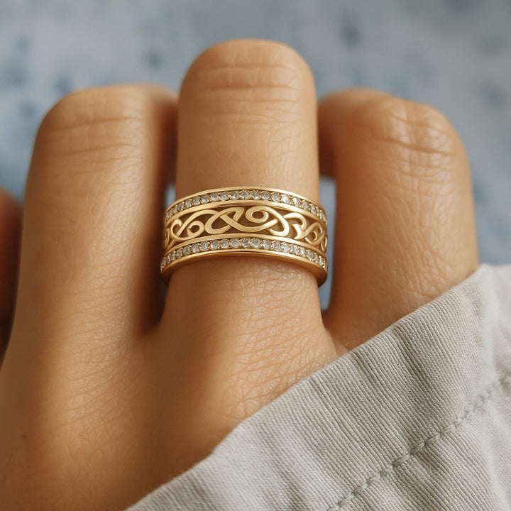 Anello in Oro “Luce Vuota”